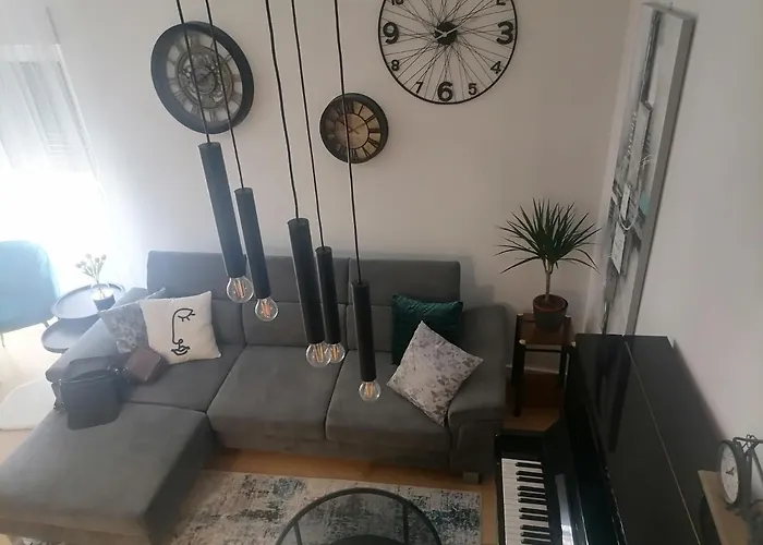 Piano Penthouse Apartment